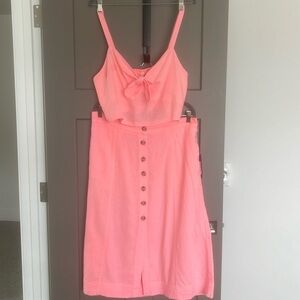 Universal Thread Midi Skirt and Crop set. Neon Coral color. SizeL